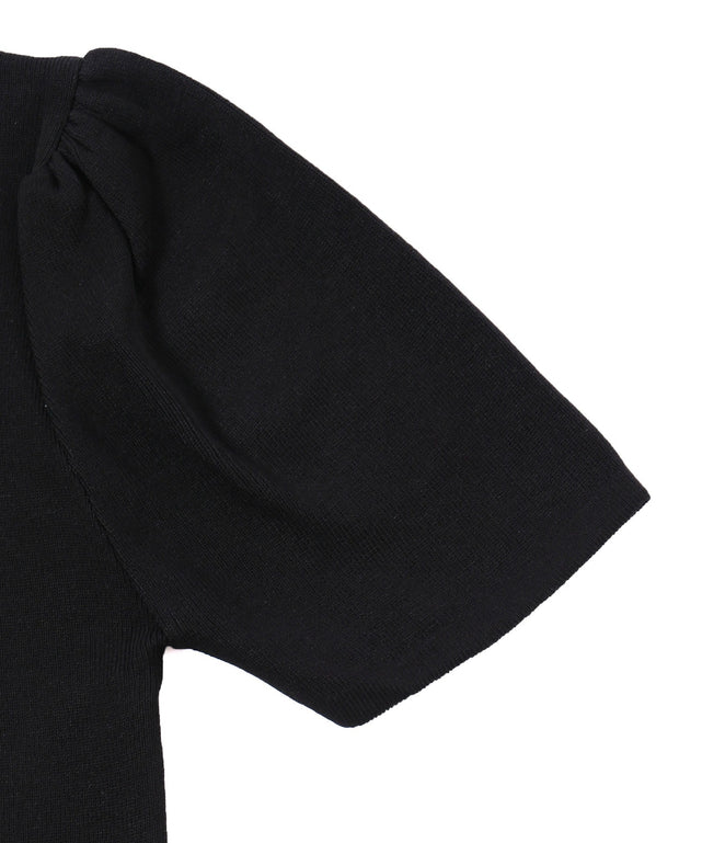 ラウンドカットパフスリーブトップス