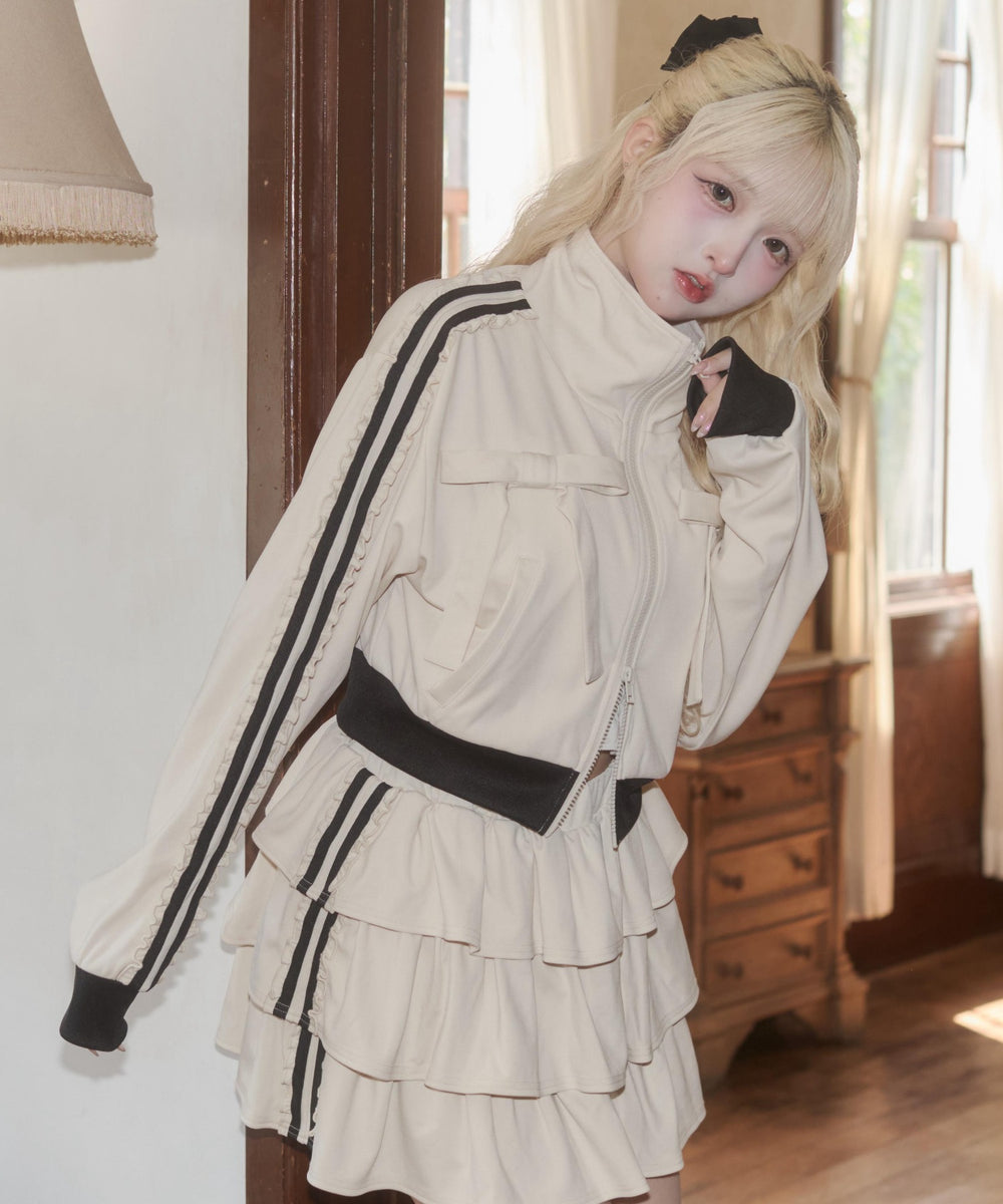 ホワイトアイボリー モデル：163㎝ F着用