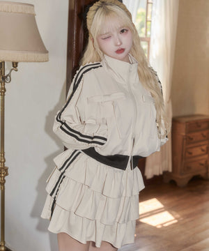 ホワイトアイボリー モデル：163㎝ F着用