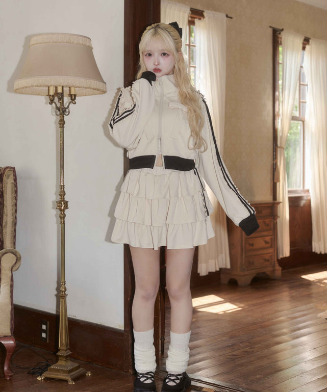 ホワイトアイボリー モデル：163㎝ F着用