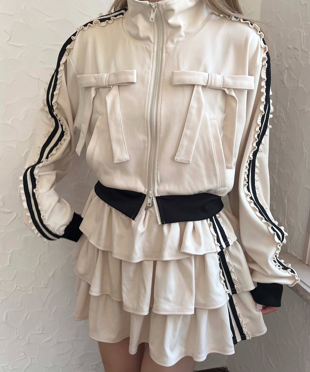 ホワイトアイボリー モデル：160㎝ F着用