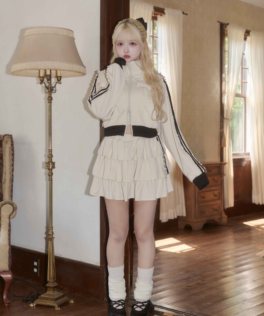 ホワイトアイボリー モデル：163㎝ F着用