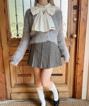 ホワイト モデル：160㎝ F着用