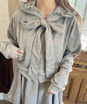 グレー モデル：160㎝ F着用