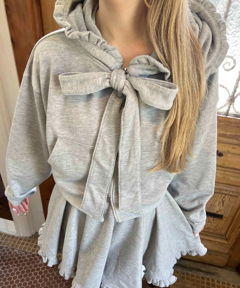 グレー モデル：160㎝ F着用