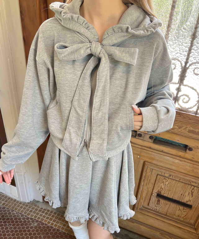 グレー モデル：160㎝ F着用