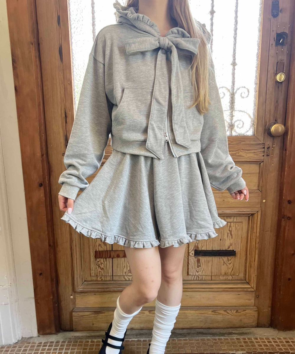 グレー モデル：160㎝ F着用