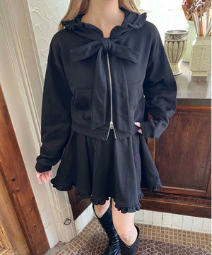 ブラック モデル：160㎝ F着用