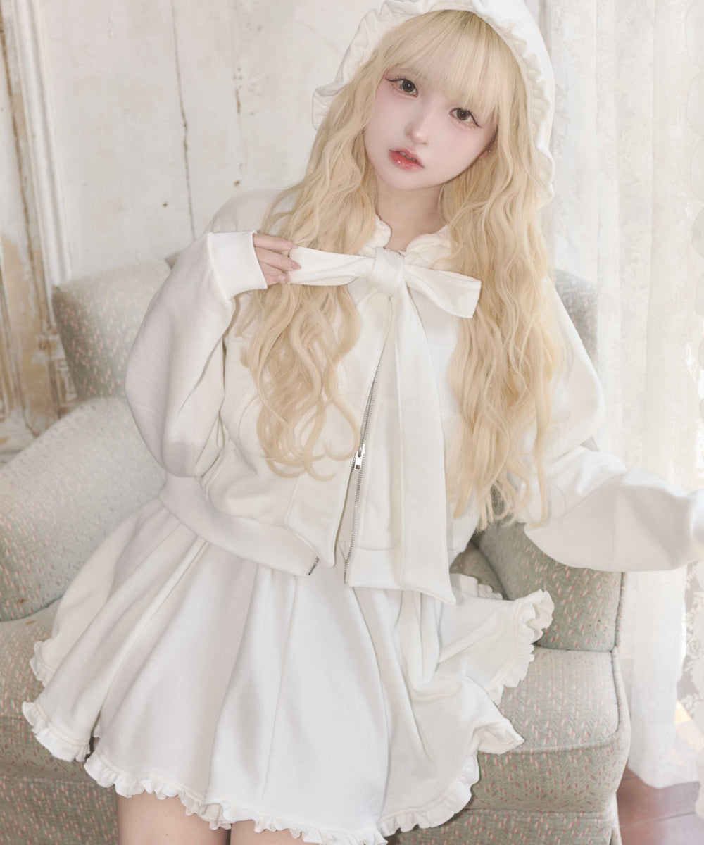 ホワイト モデル：163㎝ F着用