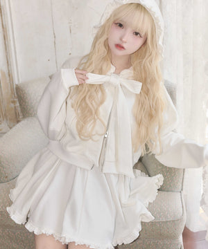 ホワイト モデル：163㎝ F着用