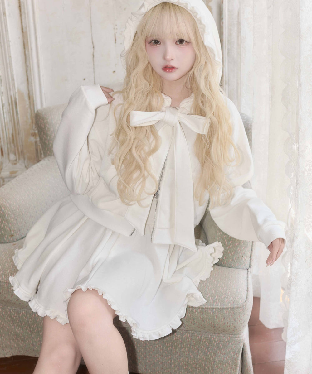 ホワイト モデル：163㎝ F着用