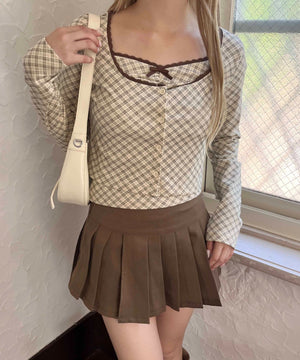 ベージュ モデル：160㎝ F着用