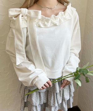 ホワイト モデル：160㎝ F着用