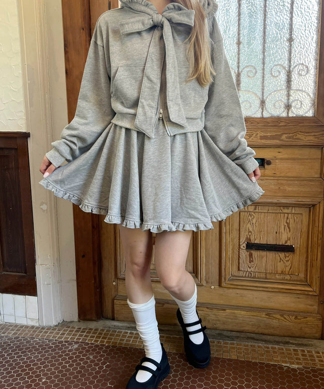 グレー モデル：160㎝ F着用