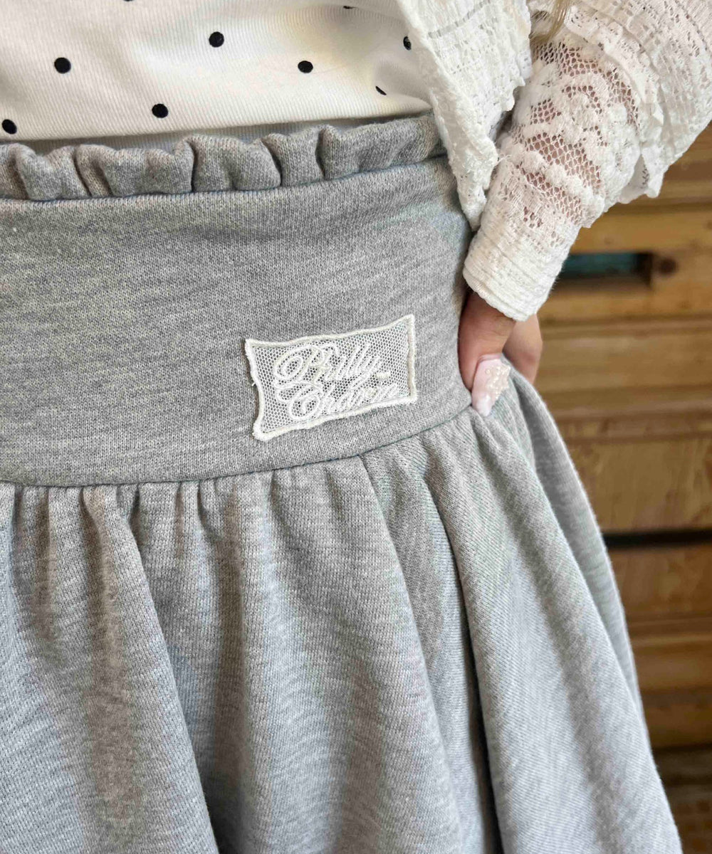 グレー モデル：160㎝ F着用