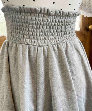 グレー モデル：160㎝ F着用