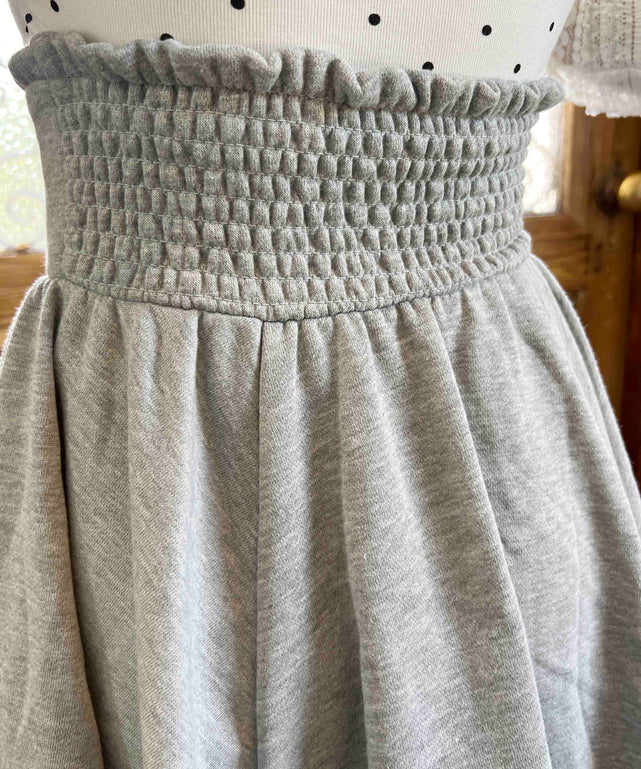 グレー モデル：160㎝ F着用