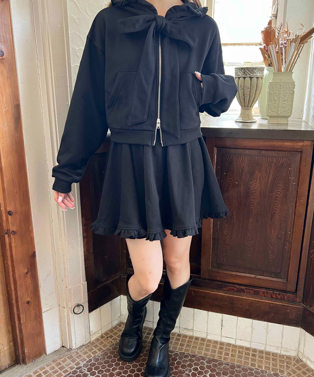 ブラック モデル：160㎝ F着用