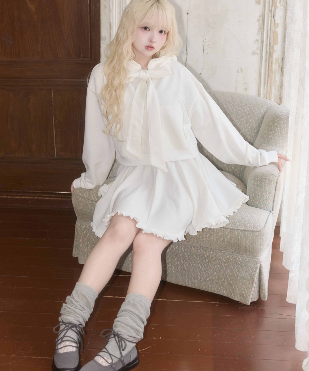 ホワイト モデル：163㎝ F着用