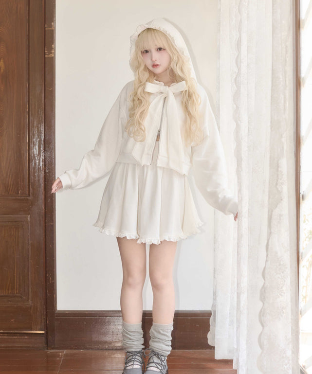 ホワイト モデル：163㎝ F着用