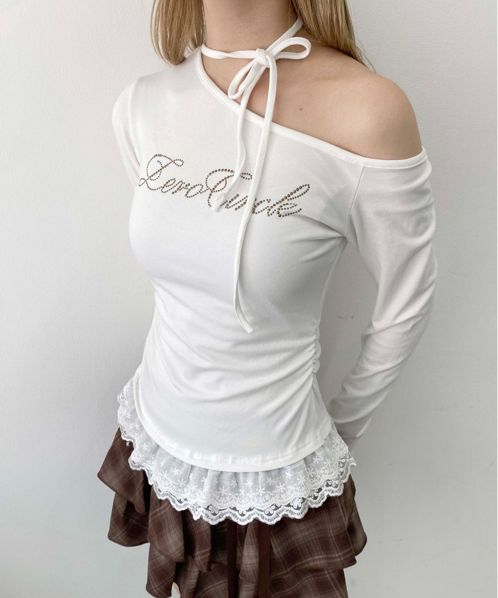 ホワイト モデル：160㎝ F着用