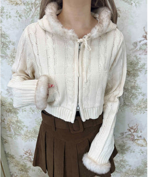 ホワイトアイボリー モデル：160㎝ F着用