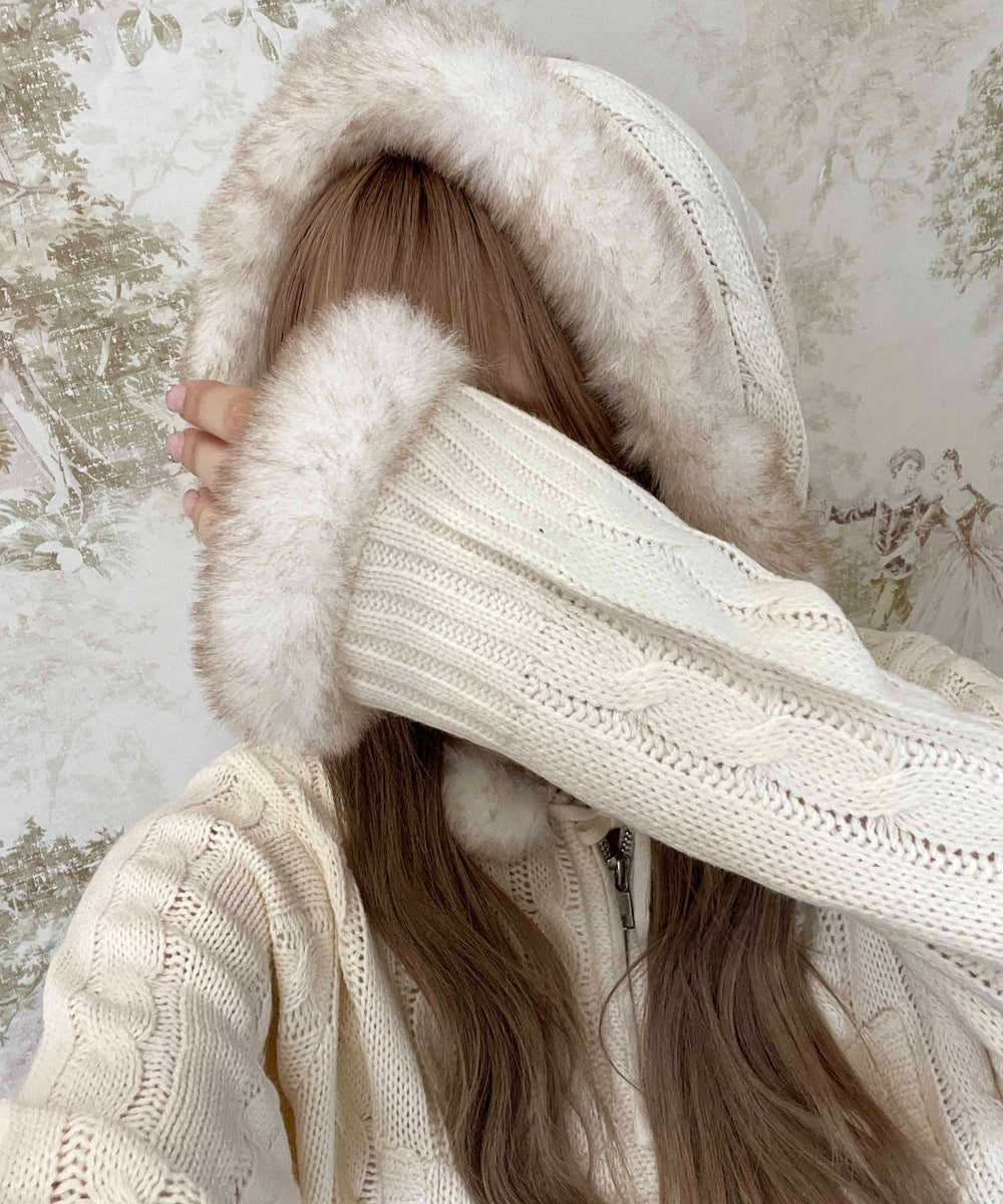 ホワイトアイボリー モデル：160㎝ F着用