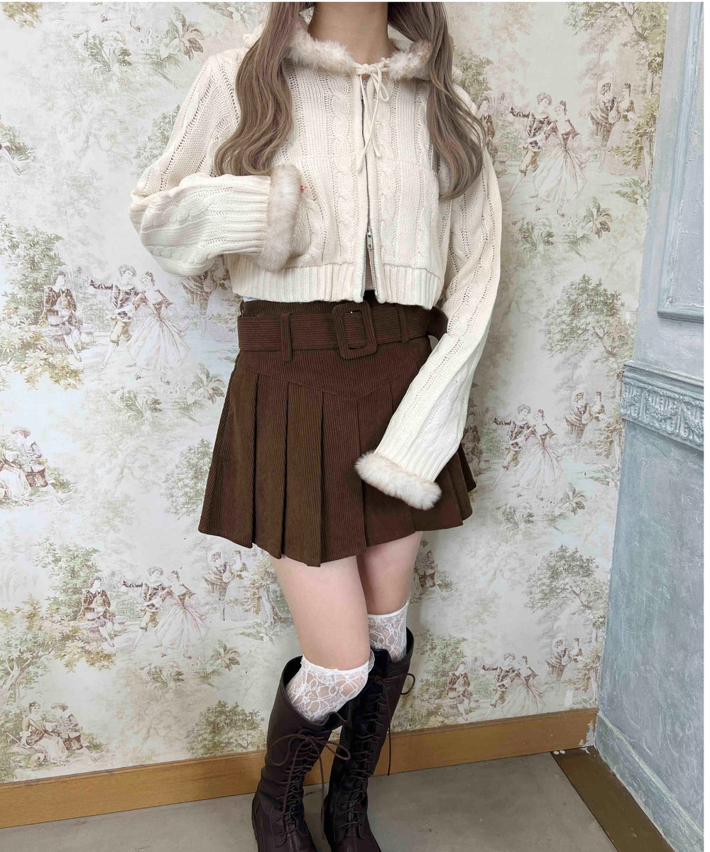 ホワイトアイボリー モデル：160㎝ F着用