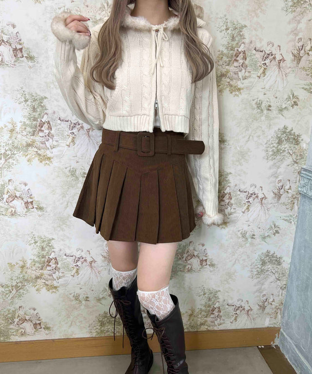 ホワイトアイボリー モデル：160㎝ F着用