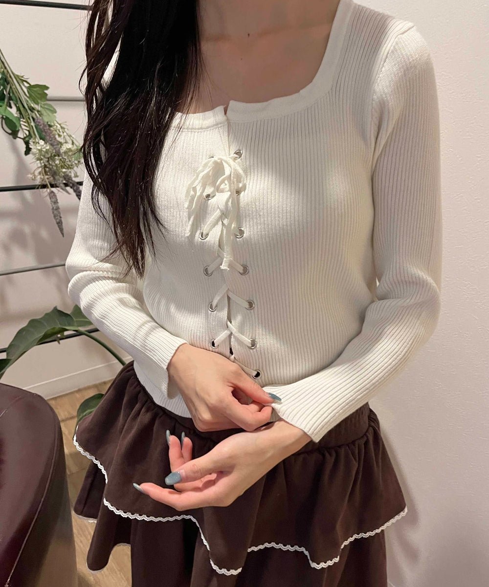 ホワイト モデル：157㎝ F着用