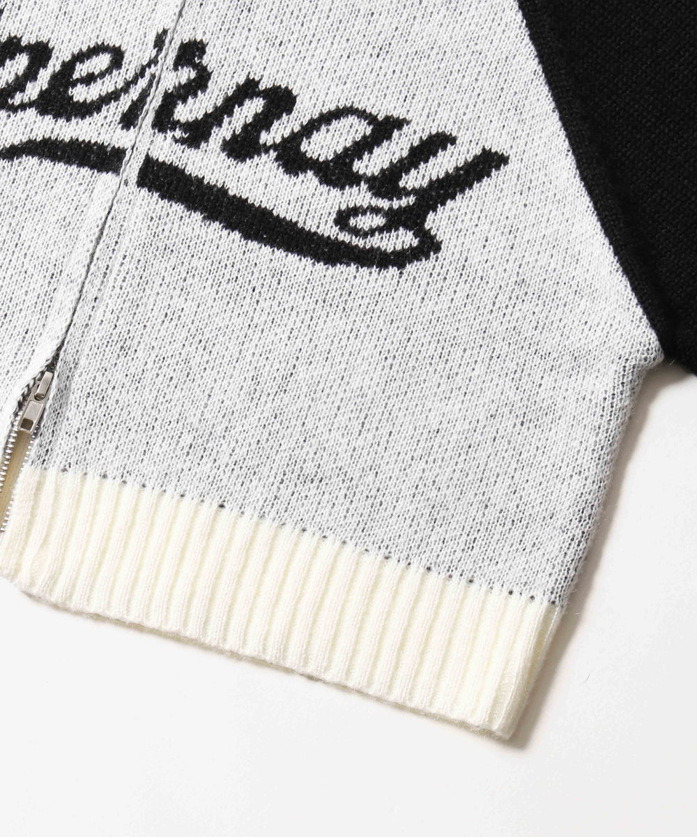 ロゴジャガードニットパーカー