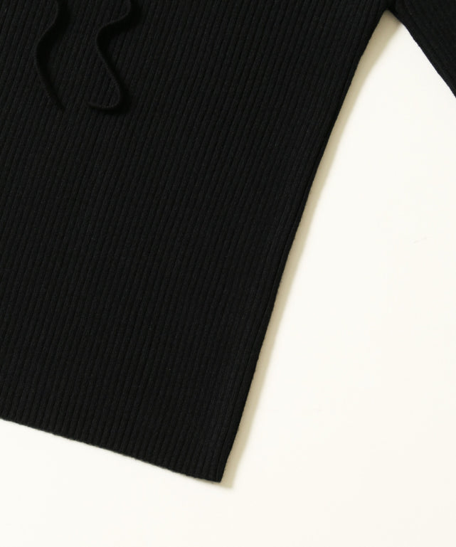 ベルスリーブレースアップニット