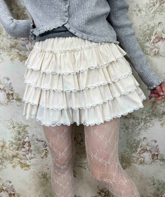 ホワイトアイボリー モデル：160㎝ F着用