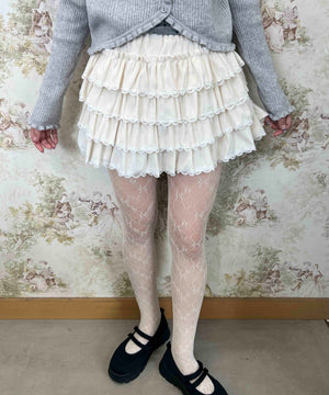 ホワイトアイボリー モデル：160㎝ F着用