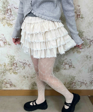 ホワイトアイボリー モデル：160㎝ F着用