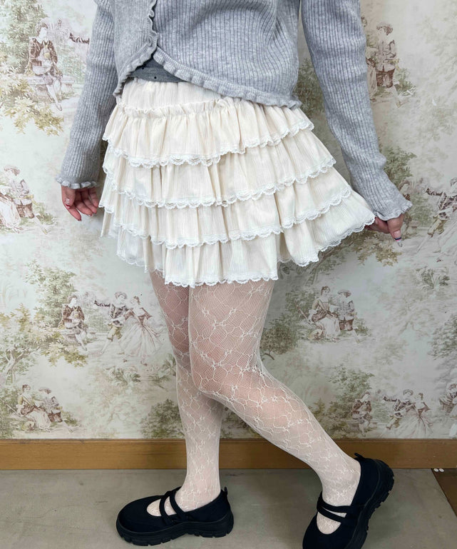 ホワイトアイボリー モデル：160㎝ F着用