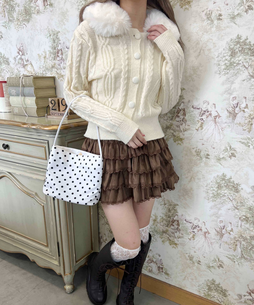 ホワイトアイボリー モデル：160㎝ F着用