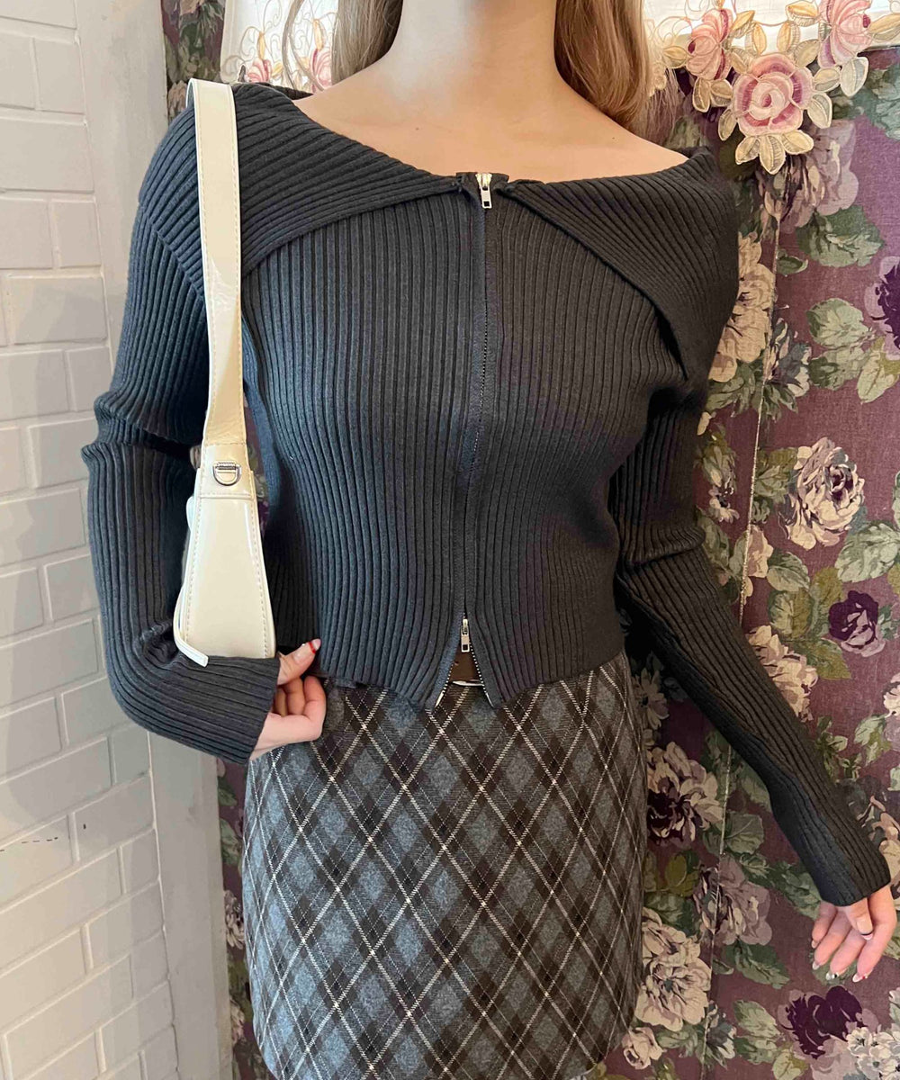 チャコールモデル：160㎝ F着用