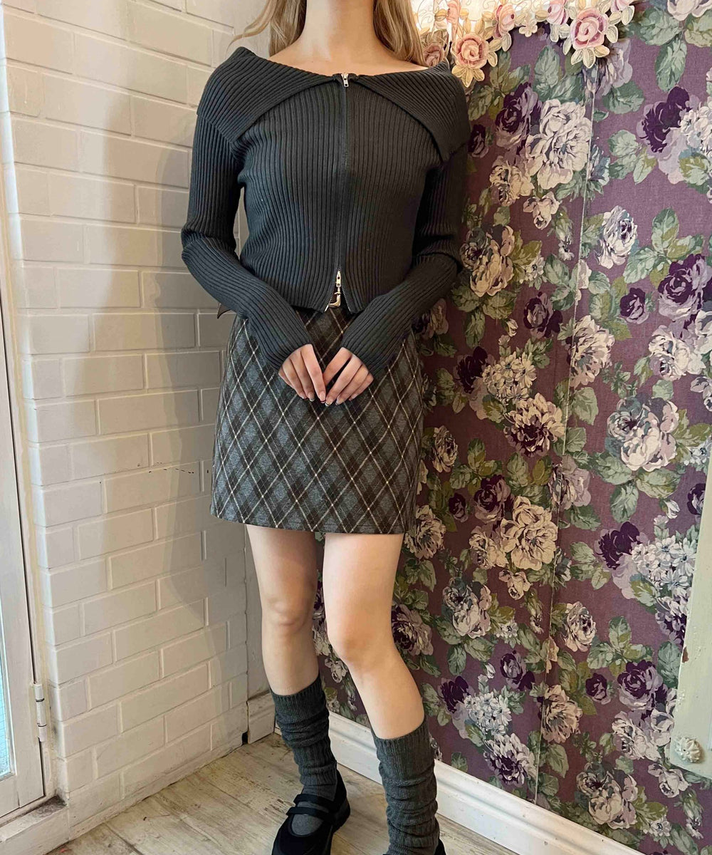 チャコールモデル：160㎝ F着用