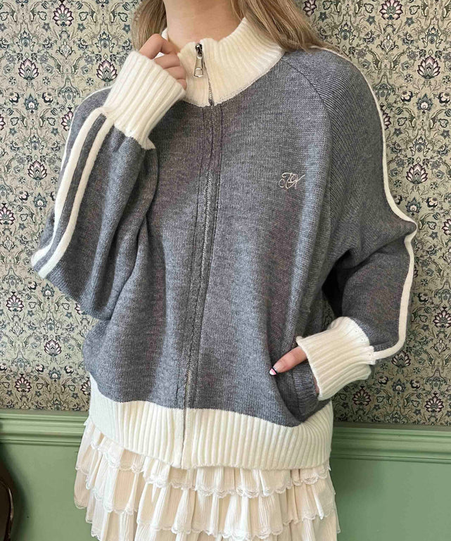 グレー モデル：160㎝ F着用