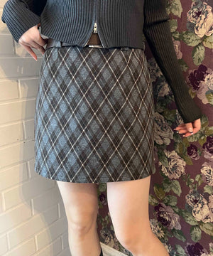 ブラウン モデル：160㎝ F着用