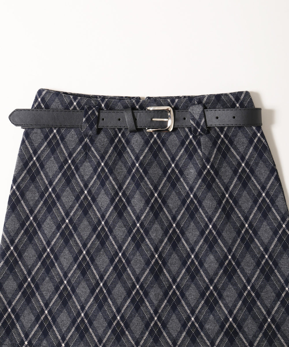 ベルトツキチェック台形スカート