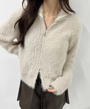 ベージュ モデル：157㎝ F着用