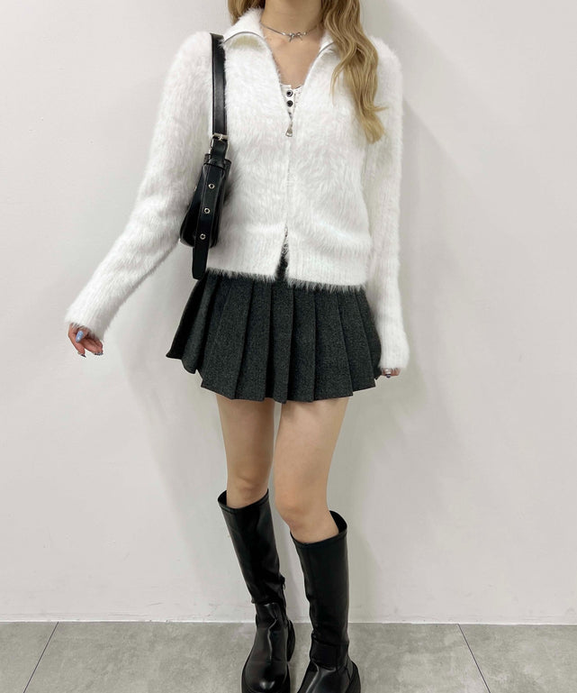 ホワイト モデル：160㎝ F着用