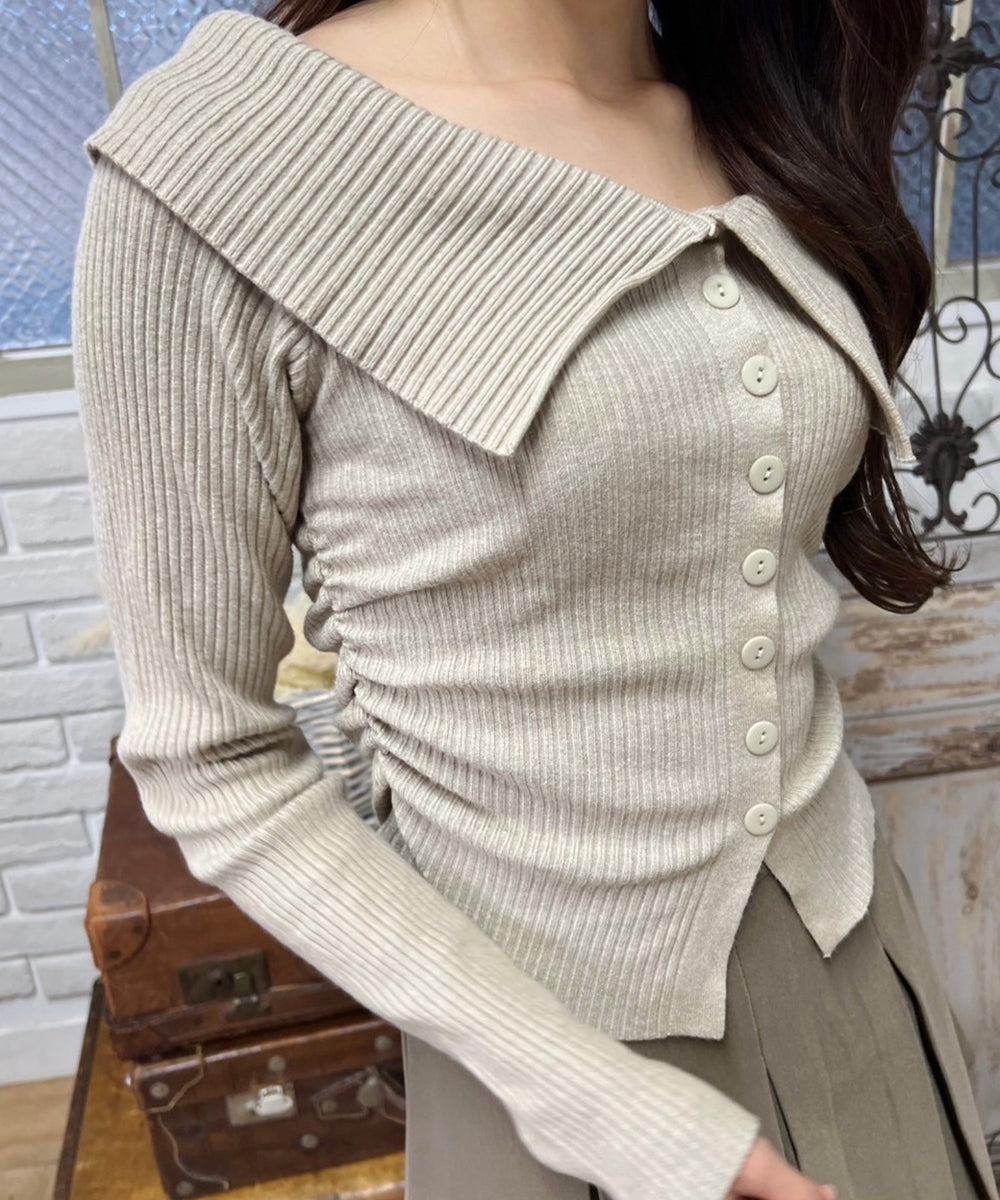 ベージュ モデル：160㎝ F着用