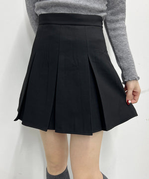 ブラック モデル：160㎝ F着用