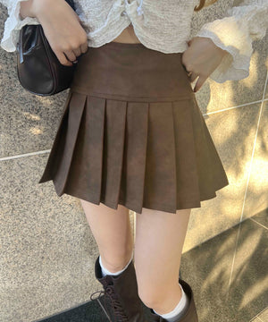 合皮プリーツスカート