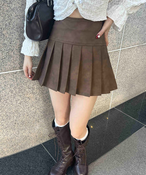 合皮プリーツスカート