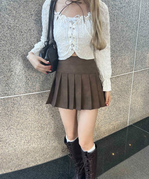 合皮プリーツスカート