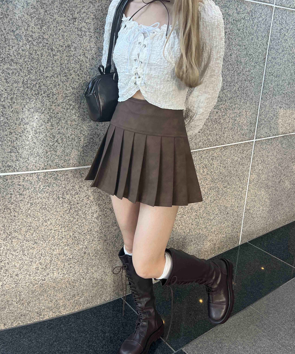 合皮プリーツスカート